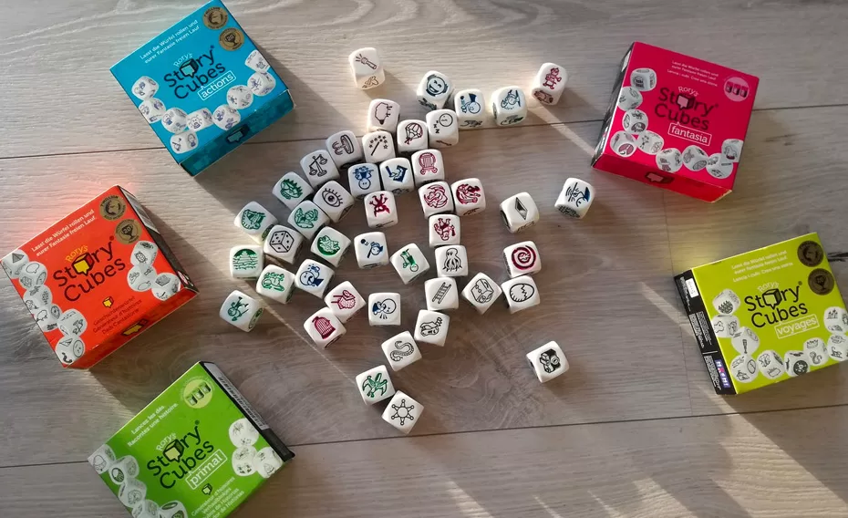 Story cubes and spontaneous